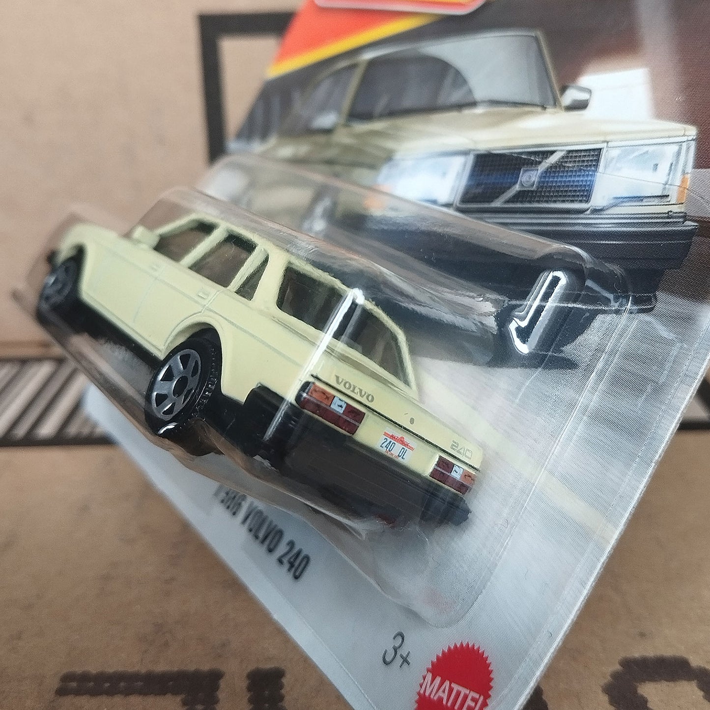 Matchbox 1986 Volvo 240 Diecast 1/64 Scale Vintage Car Model