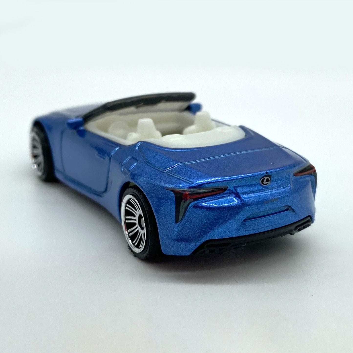 Matchbox 2021 Lexus LC 500 Convertible Blue Diecast Car 1:64 Collector