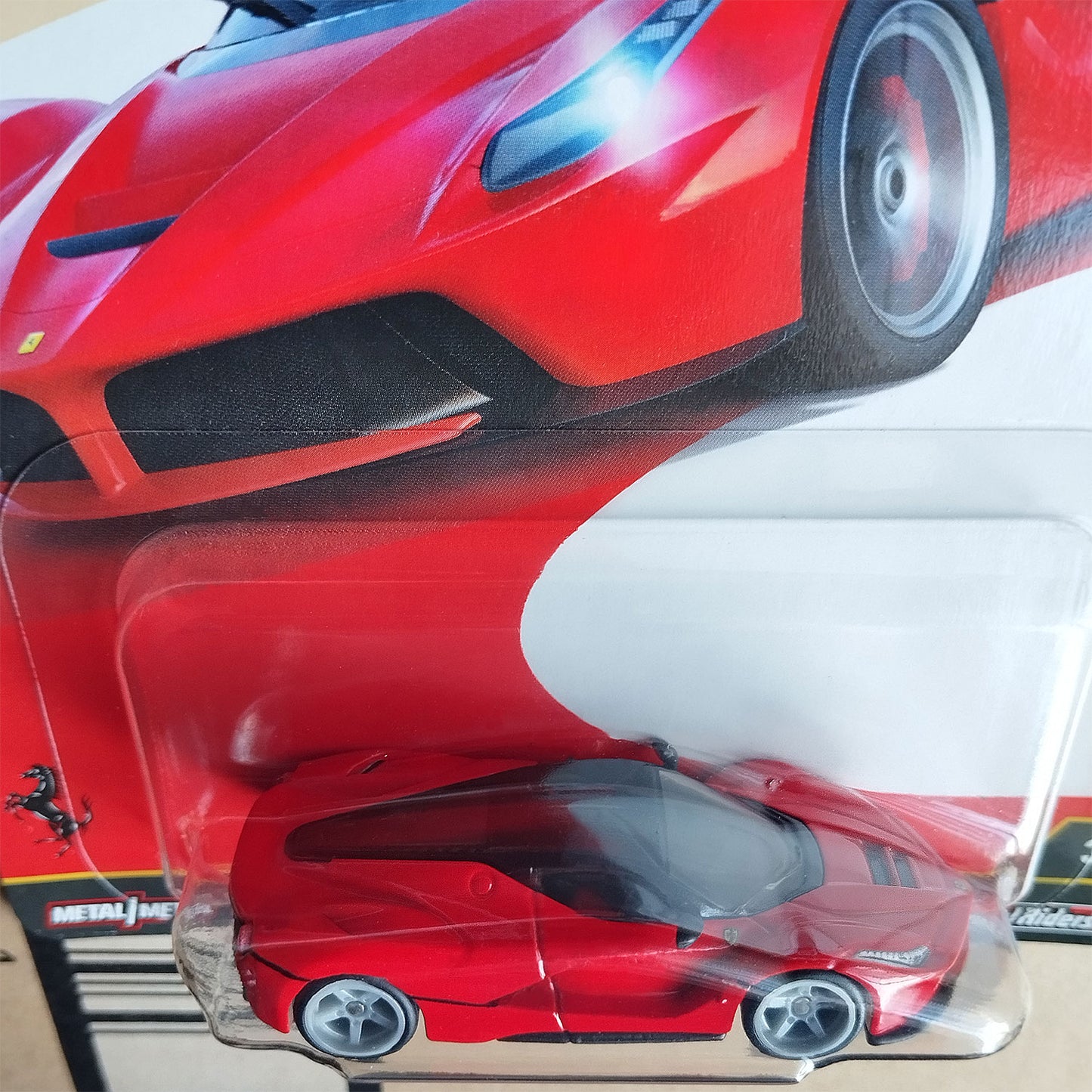 Hot Wheels Premium LaFerrari Euro Speed Ferrari Die-Cast Model 1:64 Real Riders Metal/Metal