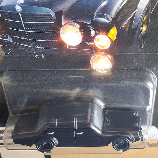 Hot Wheels Premium Mercedes-Benz 300 SEL 6.8 AMG Thrill Climbers 1:64 Diecast