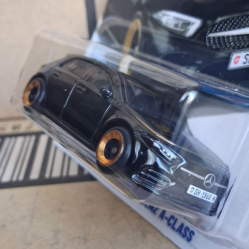 Hot Wheels ’19 Mercedes-Benz A-Class Black Gold Wheels Diecast 1:64 Compact Kings
