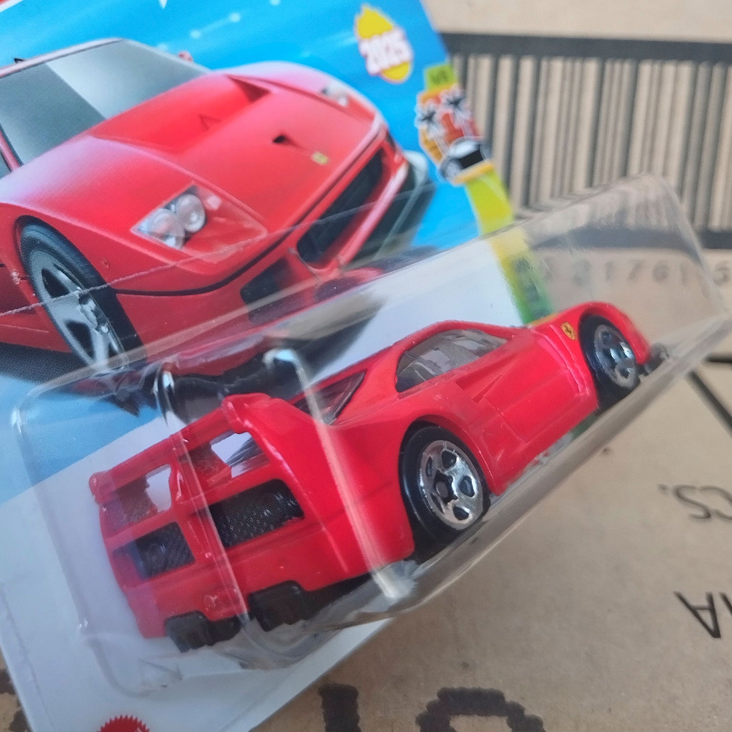 Hot Wheels Ferrari F40 Competizione Set – 3 Collectible 1/64 Diecast Ferrari Models