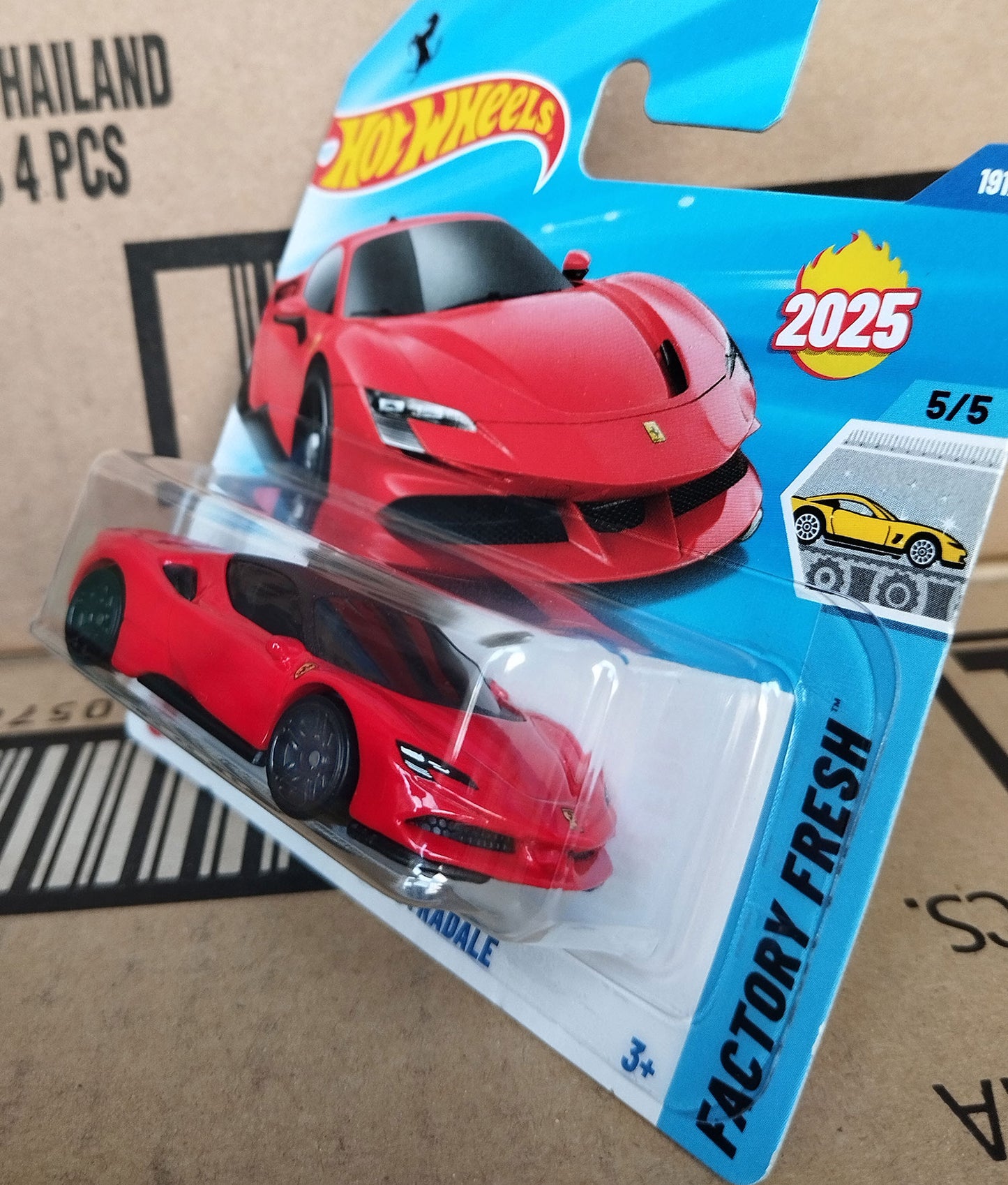 Hot Wheels Ferrari SF90 Stradale Red Supercar Die-Cast Model 1:64 Factory Fresh