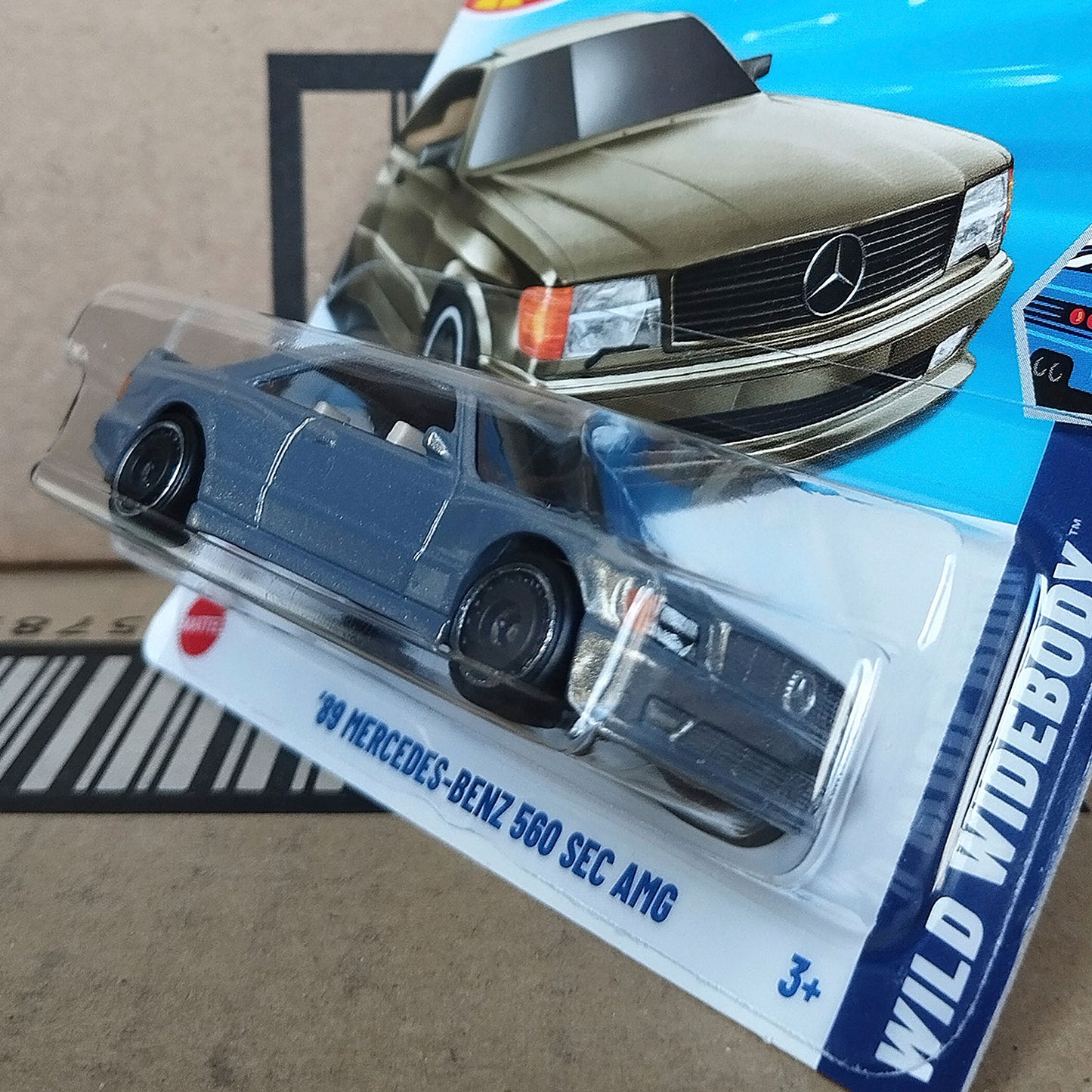 Hot Wheels 1989 Mercedes-Benz 560 SEC AMG Silver Coupe Die-Cast 1:64 Car Model
