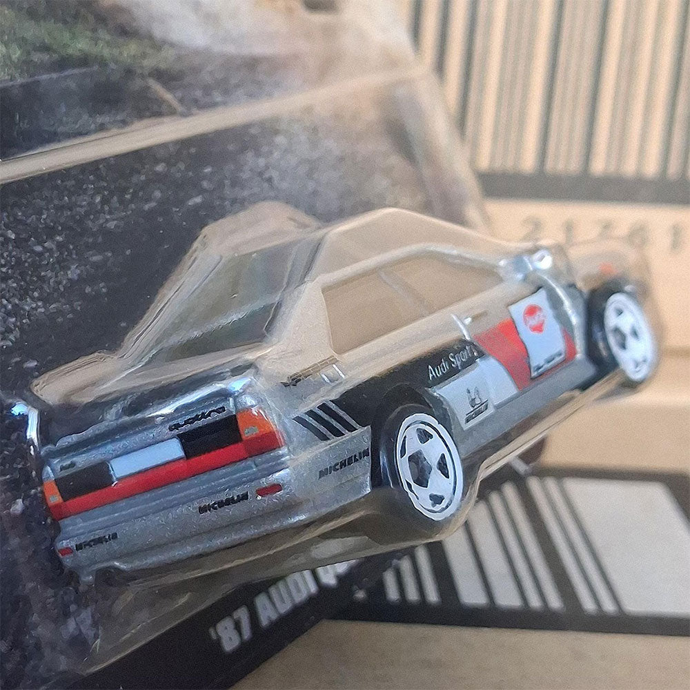 Hot Wheels 1987 Audi Quattro Silver Diecast Rally Race Car 1:64 Scale Model