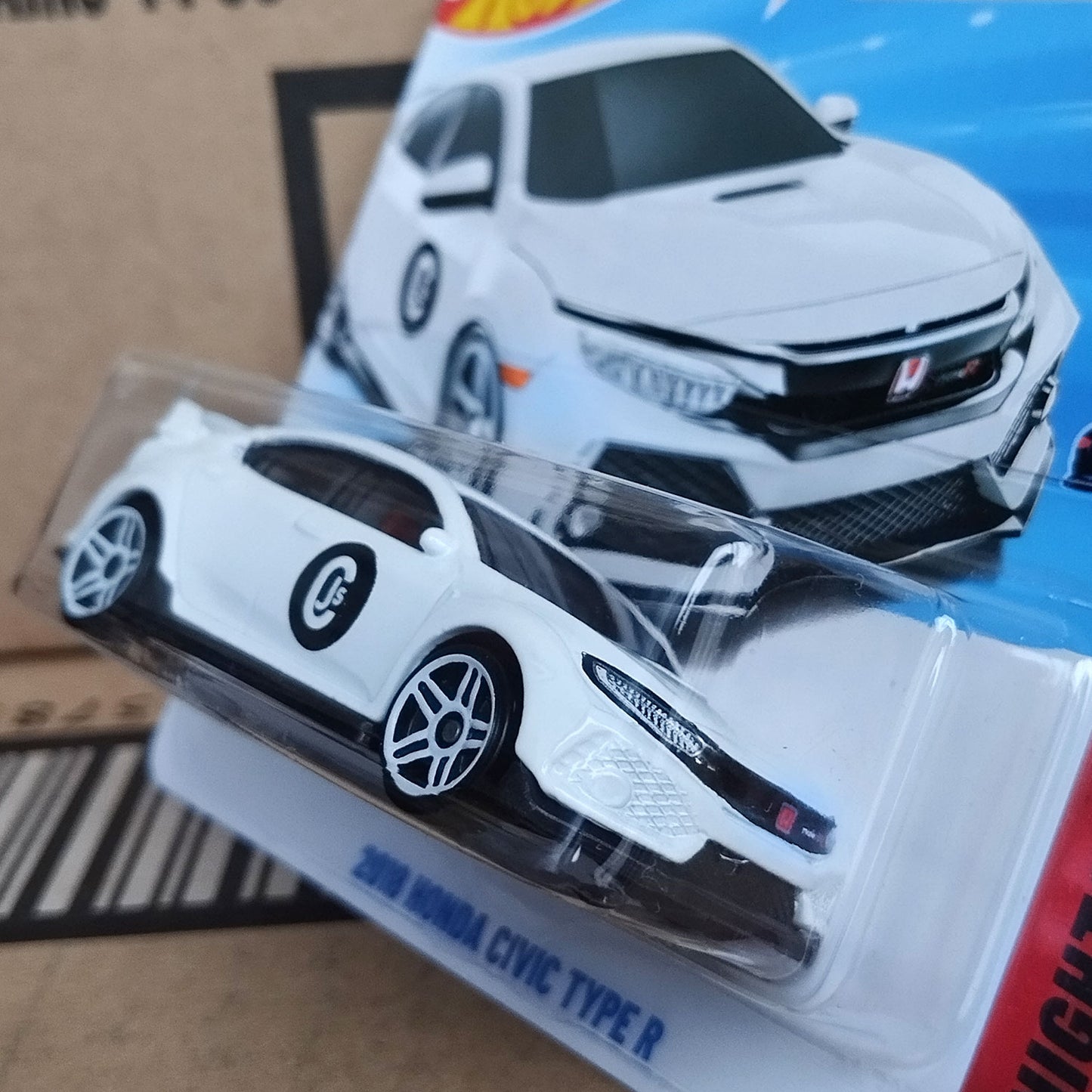 Hot Wheels 2018 Honda Civic Type R White Nightburnerz 1:64 Diecast Model Car