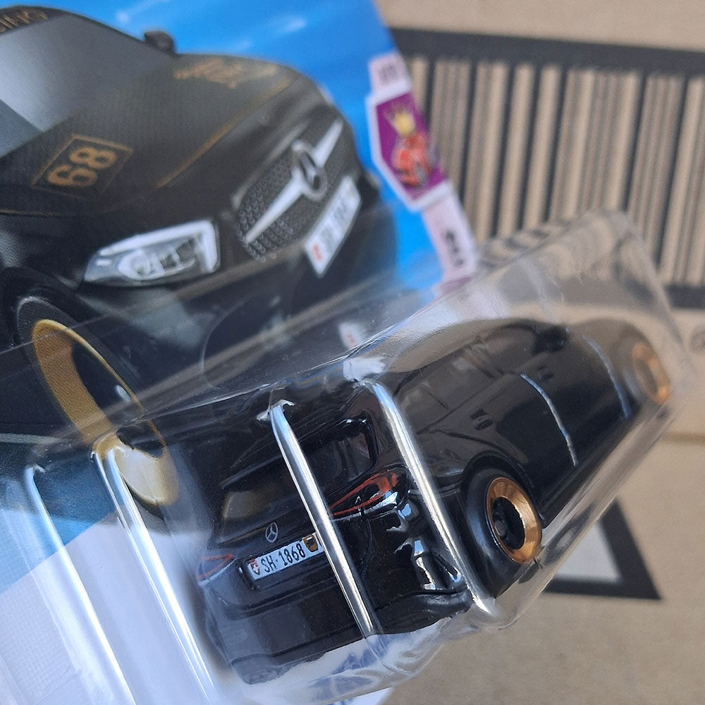 Hot Wheels ’19 Mercedes-Benz A-Class Black Gold Wheels Diecast 1:64 Compact Kings