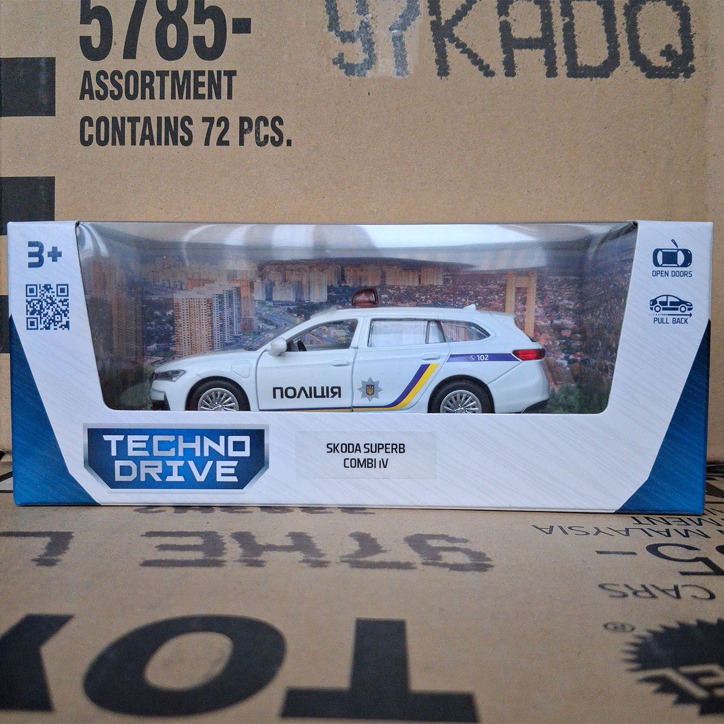 Skoda Superb Combi IV Ukrainian Police Diecast Scale 1:43 Model Car