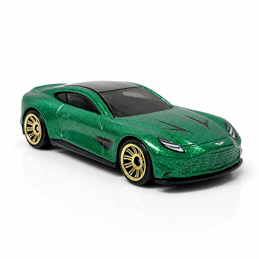 Matchbox 2025 Aston Martin Vanquish Green Diecast Car 1:64 New 2026