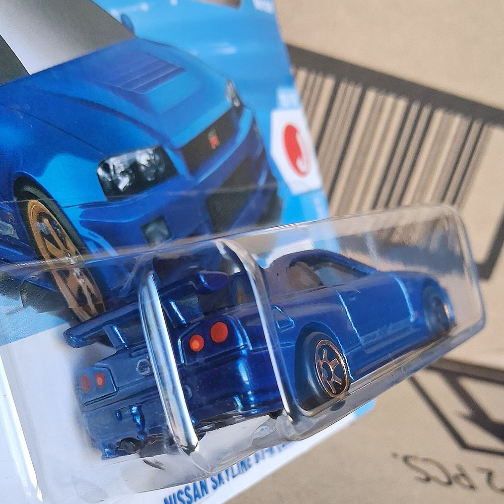 Hot Wheels Nissan Skyline GT-R BNR34 Blue JDM Diecast Model 1:64 Gold Wheels