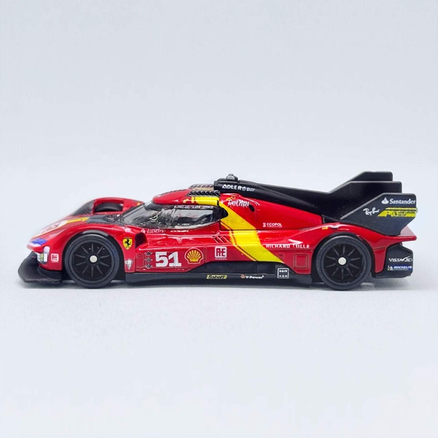 Premium Hot Wheels Ferrari 499P Circuit Legends Diecast 1/64 Race Car Model