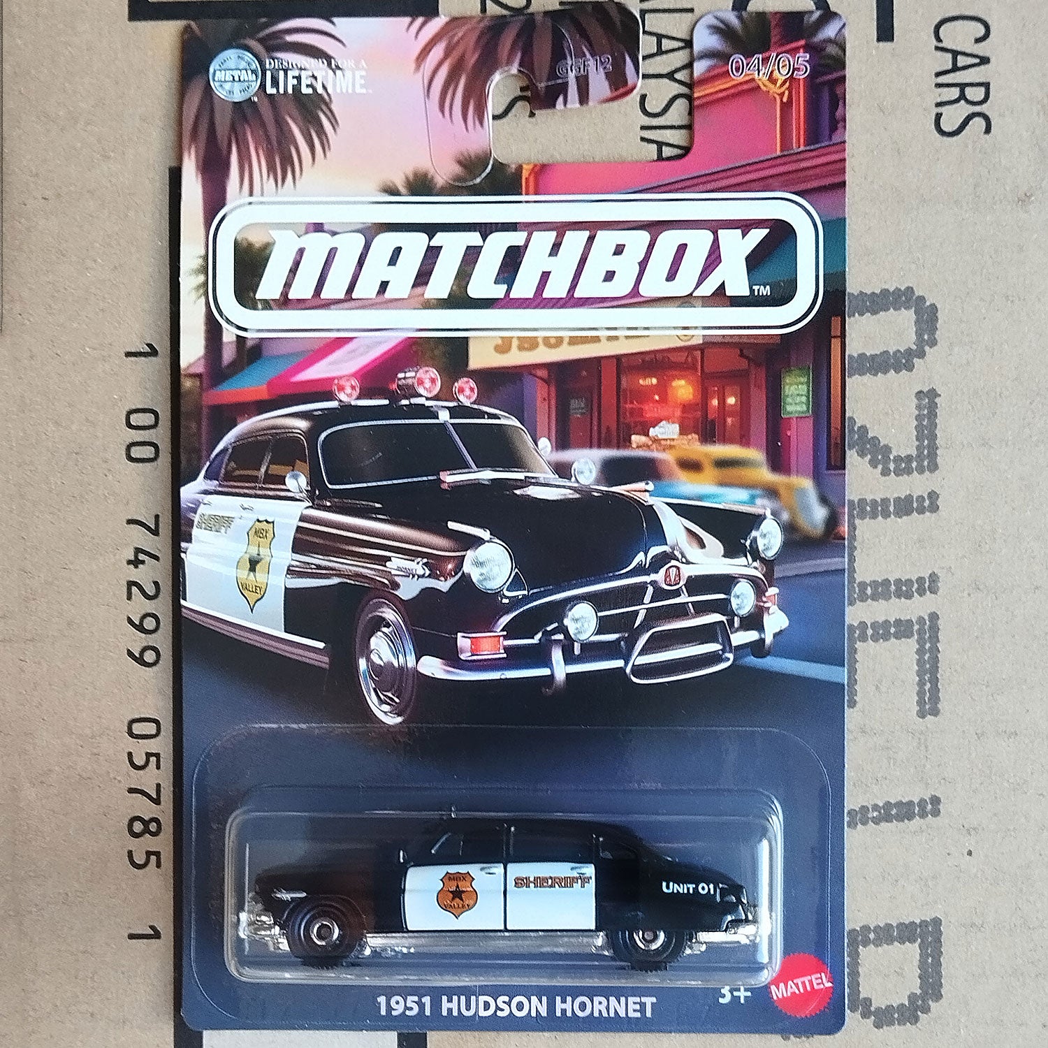 Matchbox police car 1951 Hudson Hornet Sheriff diecast 1/64 scale model in packaging