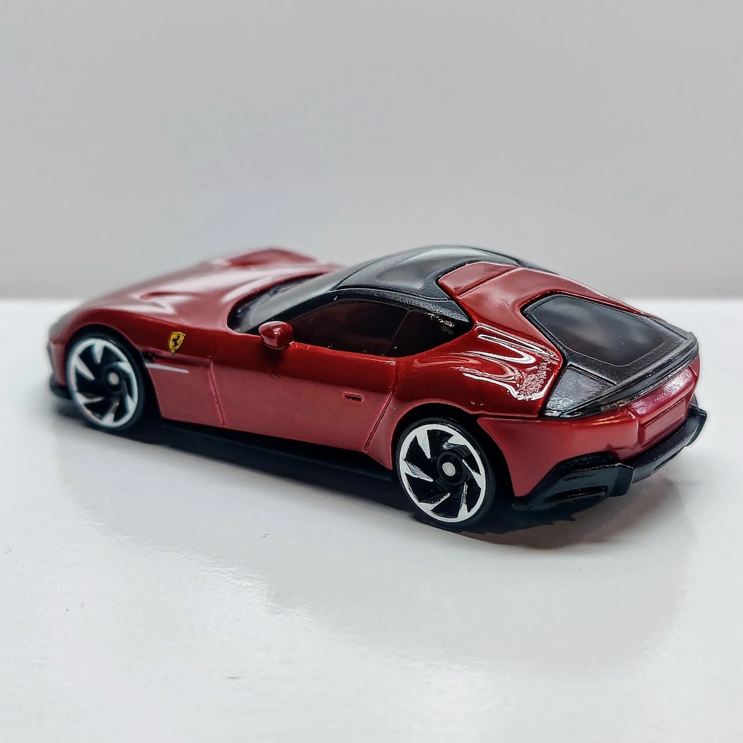 Hot Wheels Ferrari 12Cilindri Red Supercar Die-Cast Model 1:64 Ferrari